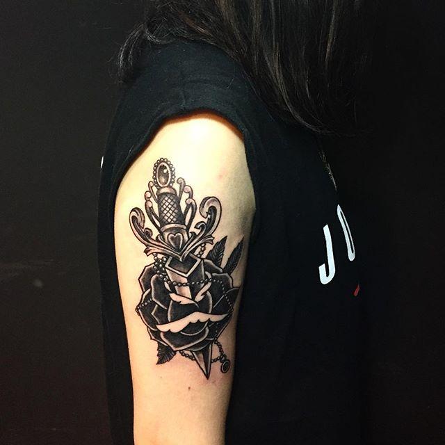 tatuaje flores 51