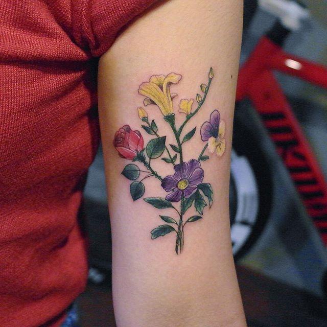 tatuaje flores 541