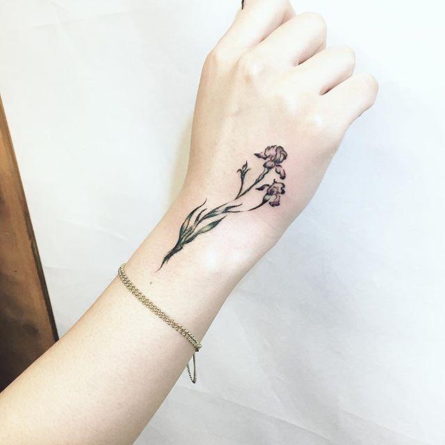 tatuaje flores 591