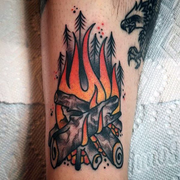 tatuaje fuego hoguera 70