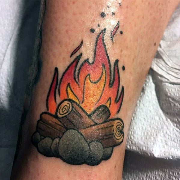 tatuaje fuego hoguera 72