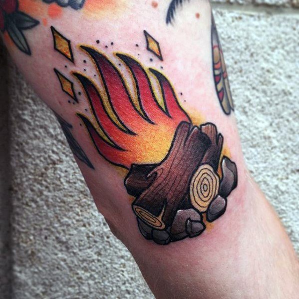 tatuaje fuego hoguera 74