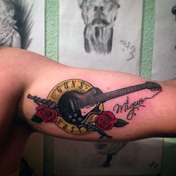 tatuaje guns and roses 72