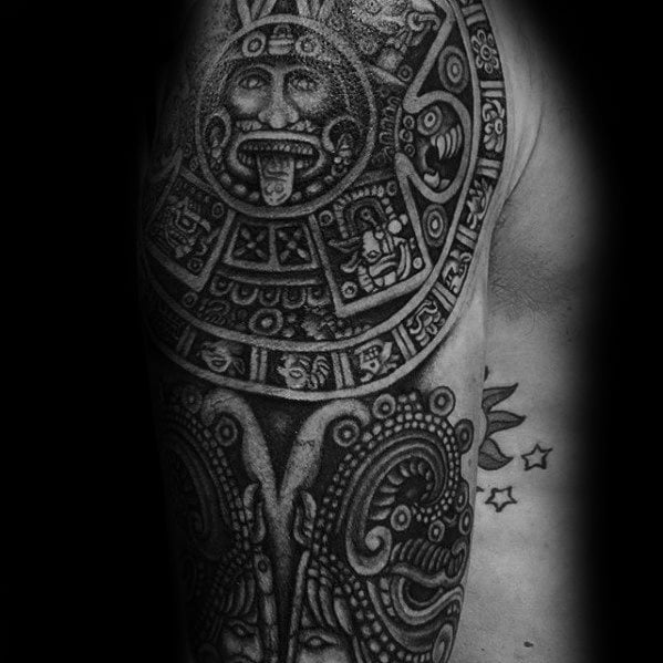tatuaje calendario maya 50