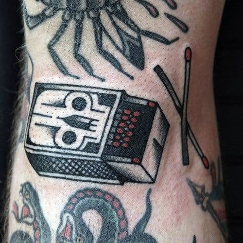 tatuaje cerillos 80