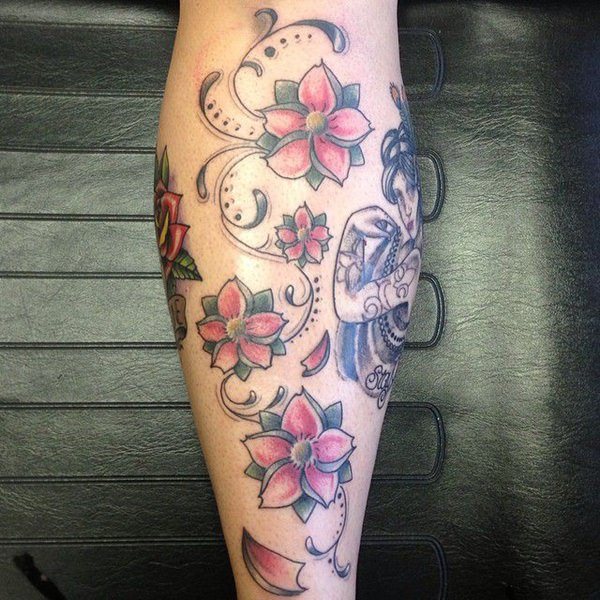 tatuaje flor de cerezo 134