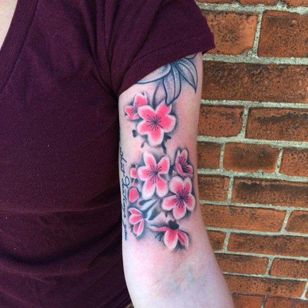 tatuaje flor de cerezo 152