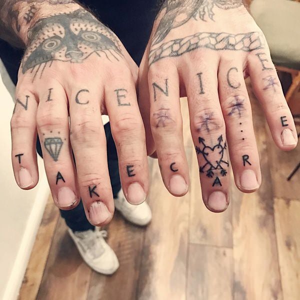 tatuaje dedos 179