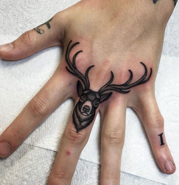 tatuaje dedos 186