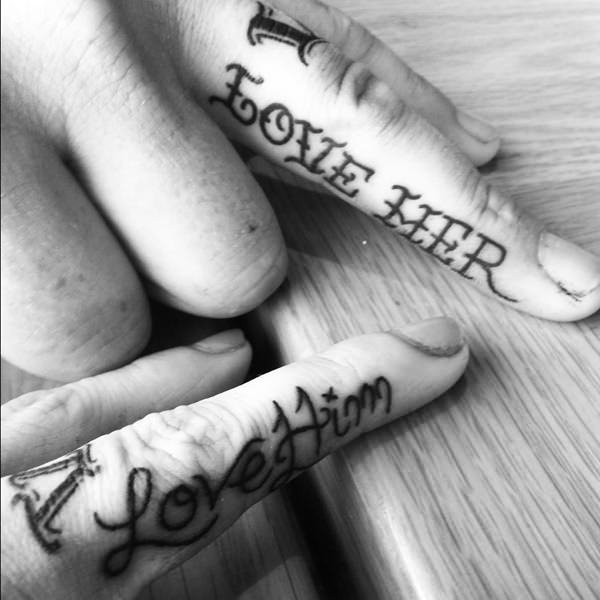 tatuaje dedos 204