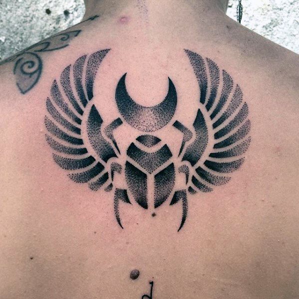 tatuaje escarabajo 14