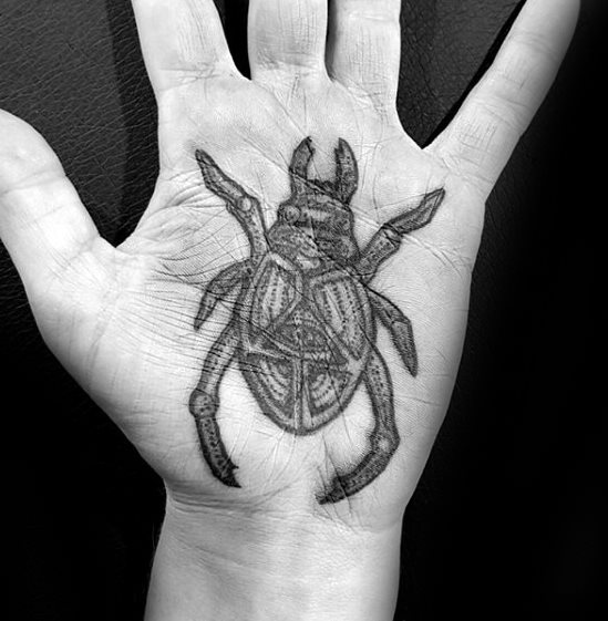 tatuaje escarabajo 72