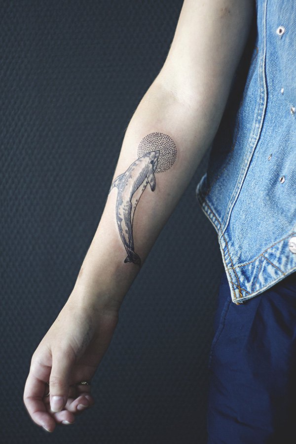 tatuaje delfin 81