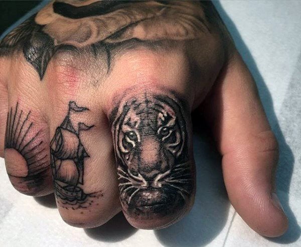 tatuaje tigre 596