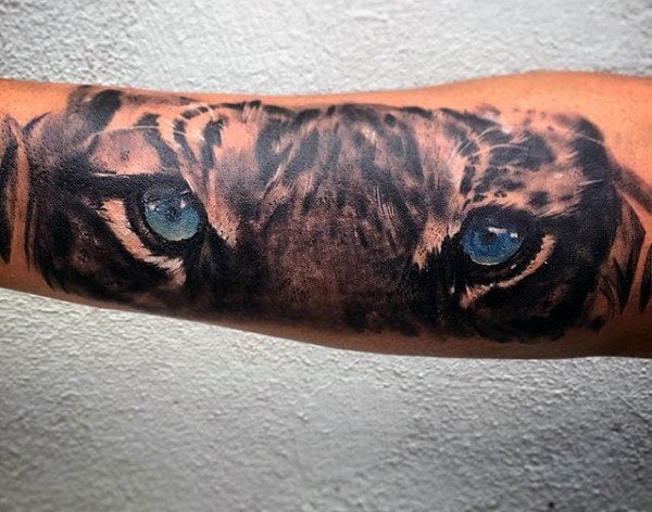 tatuaje tigre 700
