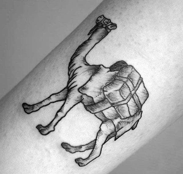 tatuaje camello 44