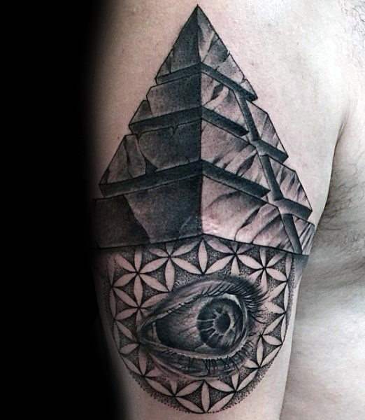 tatuaje piramide egipto 140