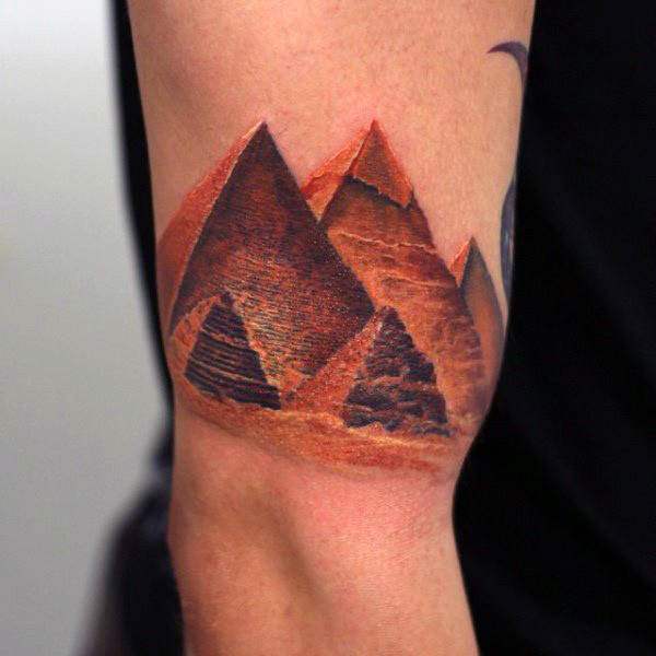 tatuaje piramide egipto 188