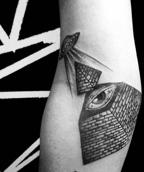 tatuaje piramide egipto 74