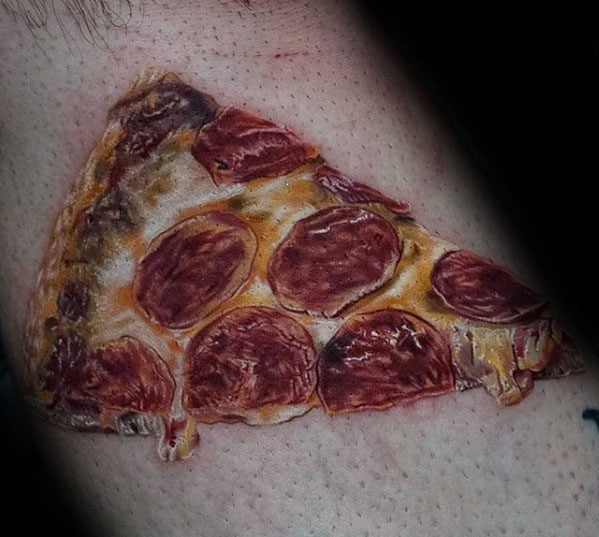 50 Tatuajes de pizzas completas o trozos (Con el significado)