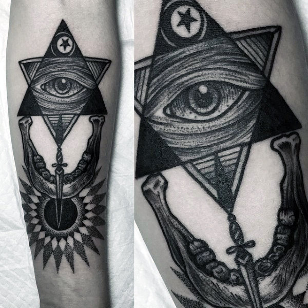tatuaje simbolo illuminati 190