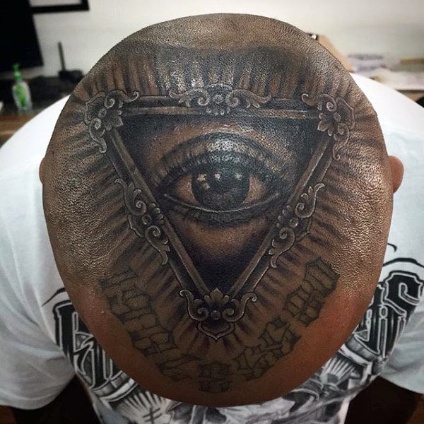 tatuaje simbolo illuminati 82