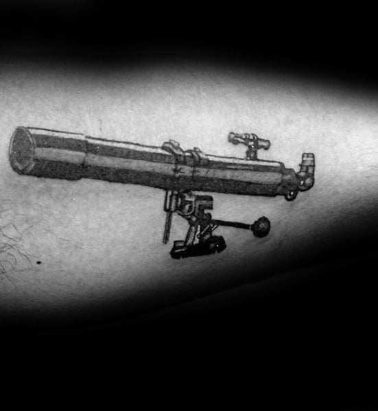tatuaje telescopio 37