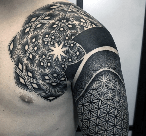 tatuaje geometria sagrada 205