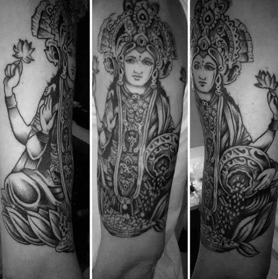 tatuaje Dios Krishna 40