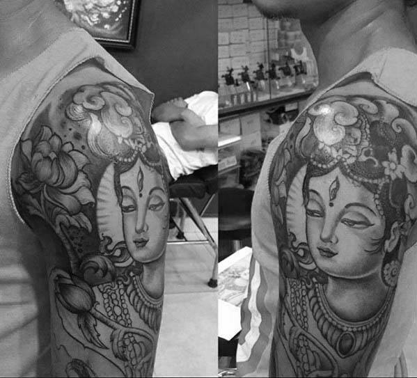 tatuaje Dios Krishna 42