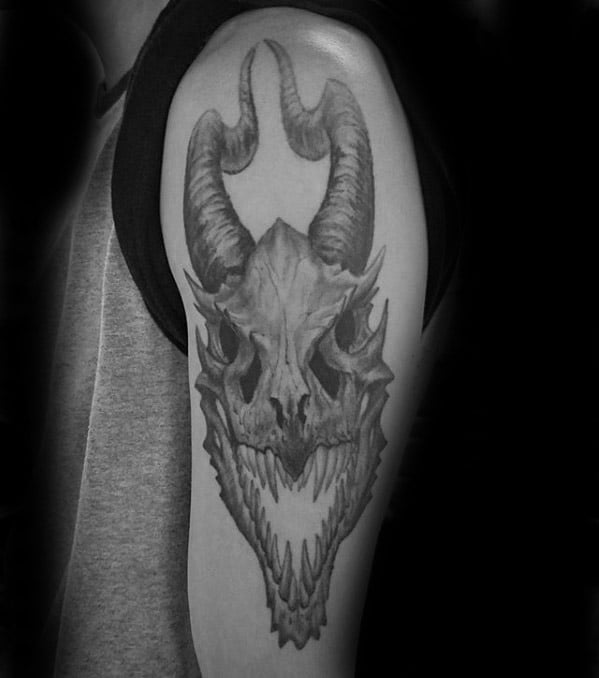 tatuaje calavera dragon 48