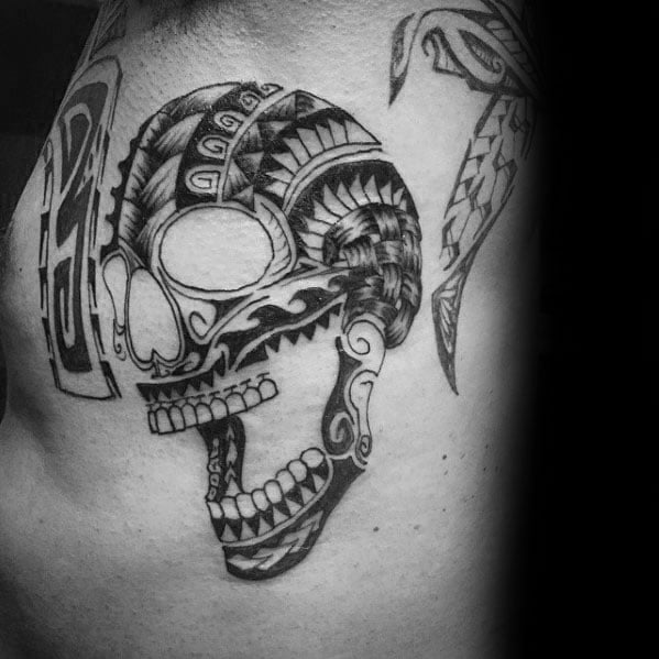 tatuaje calavera tribal 14
