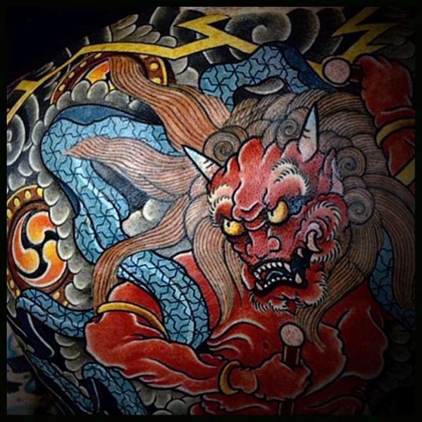 tatuaje dios Raijin 40