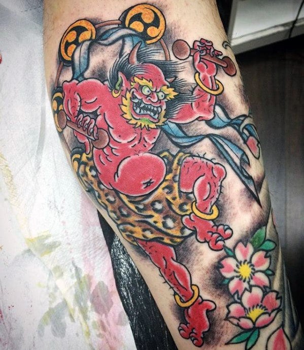 tatuaje dios Raijin 52