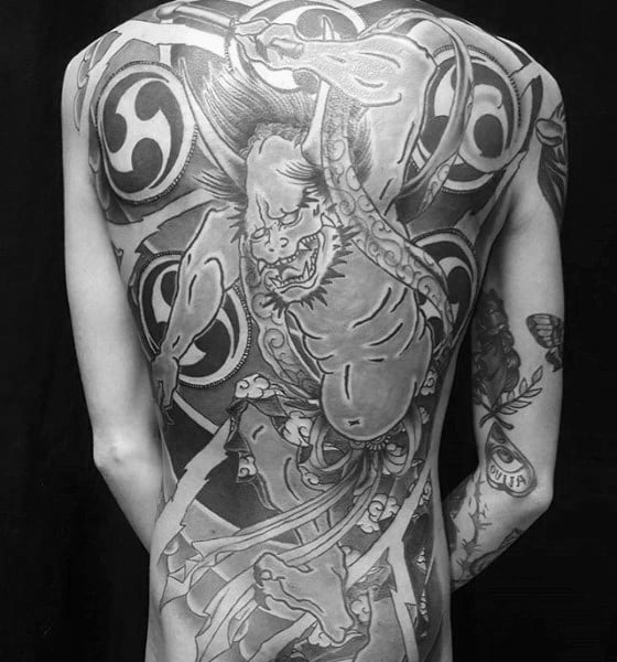 tatuaje dios Raijin 92