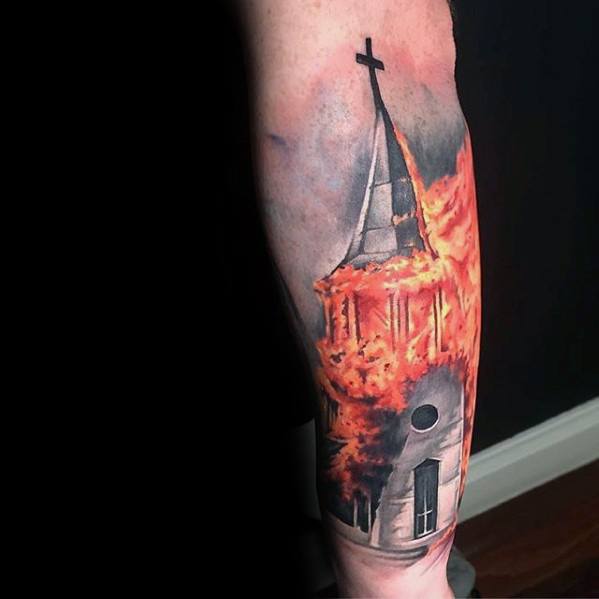 tatuaje iglesia ardiendo 76