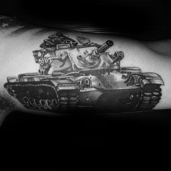 tatuaje tanque militar 42
