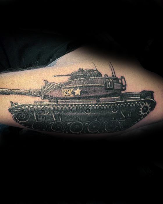 tatuaje tanque militar 44
