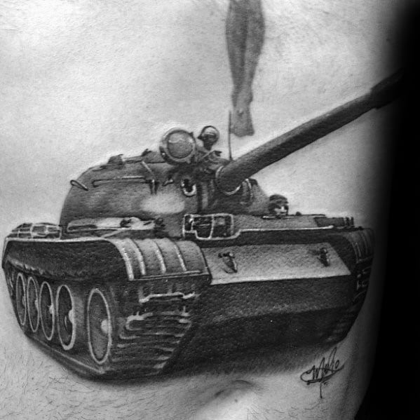 tatuaje tanque militar 46