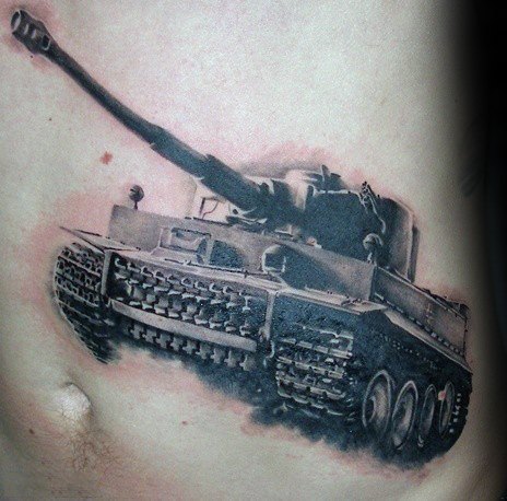 tatuaje tanque militar 50