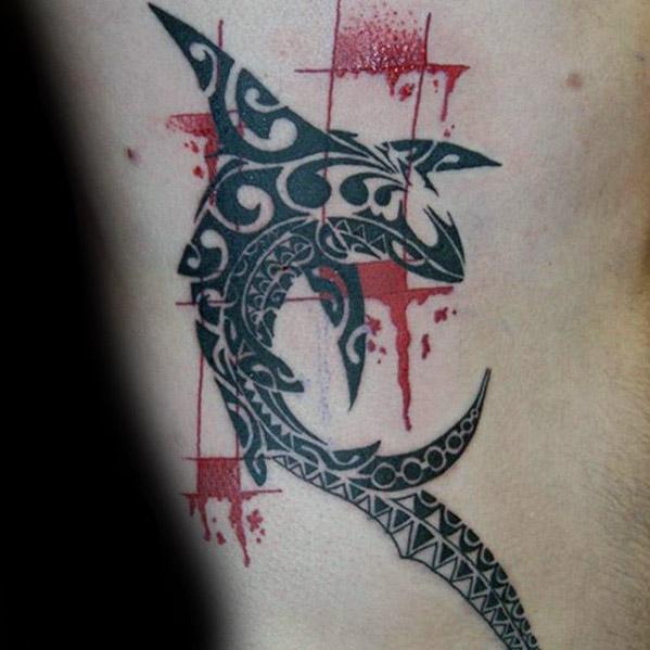 tatuaje tiburon maori 32