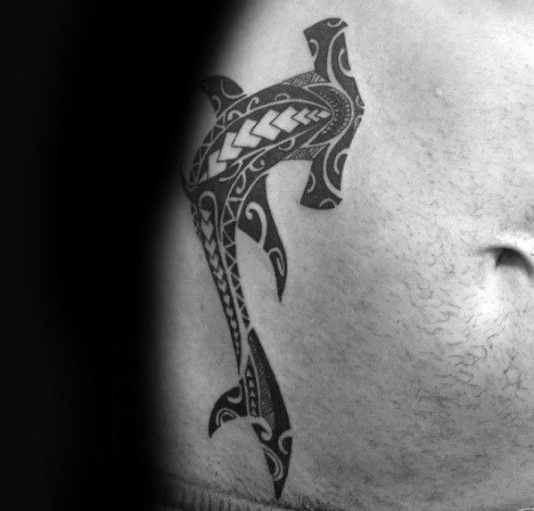 tatuaje tiburon maori 52