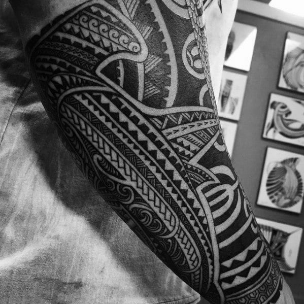 tatuaje tiburon maori 70