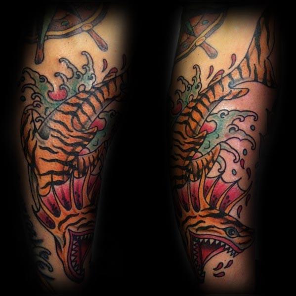 tatuaje tiburon tigre 46