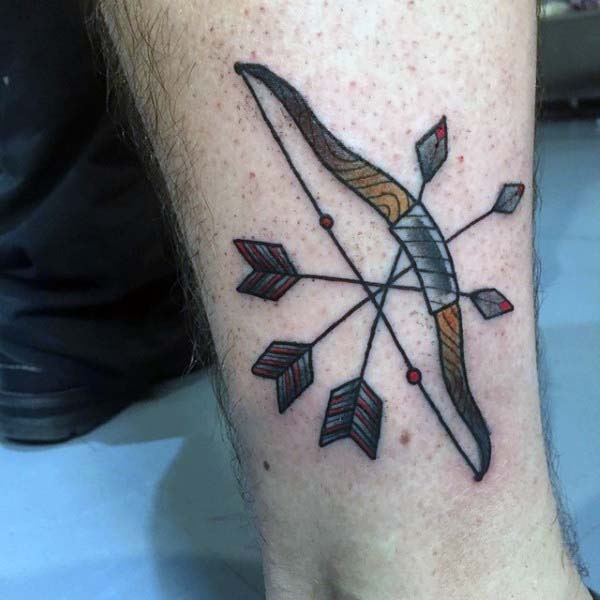 tatuaje arco flecha 141