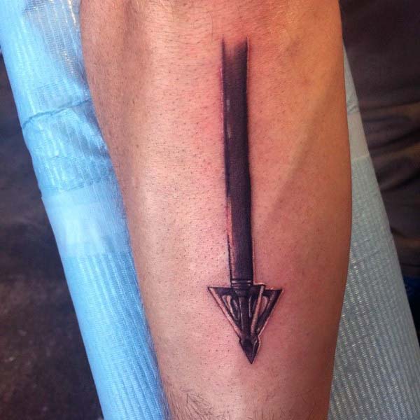 tatuaje arco flecha 69
