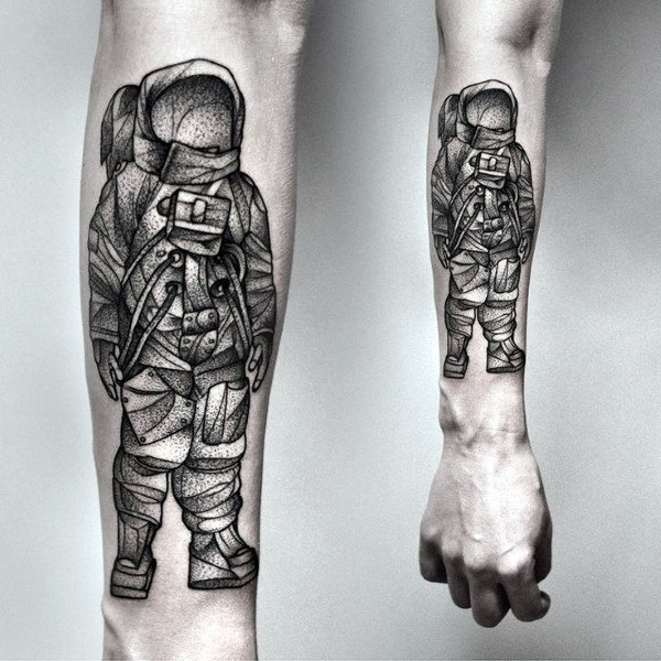 tatuaje astronauta astronomia 309