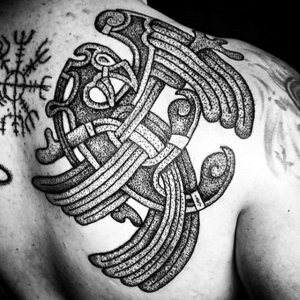 107 Tatuajes nórdicos y de la cultura vikinga