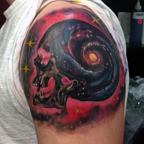 tatuaje universo 185