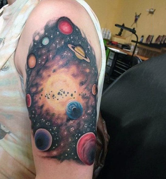 tatuaje universo 65